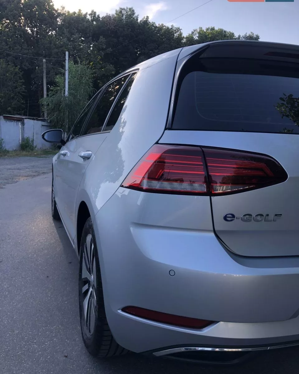 Volkswagen e-Golf  35.8 kWh 2019181