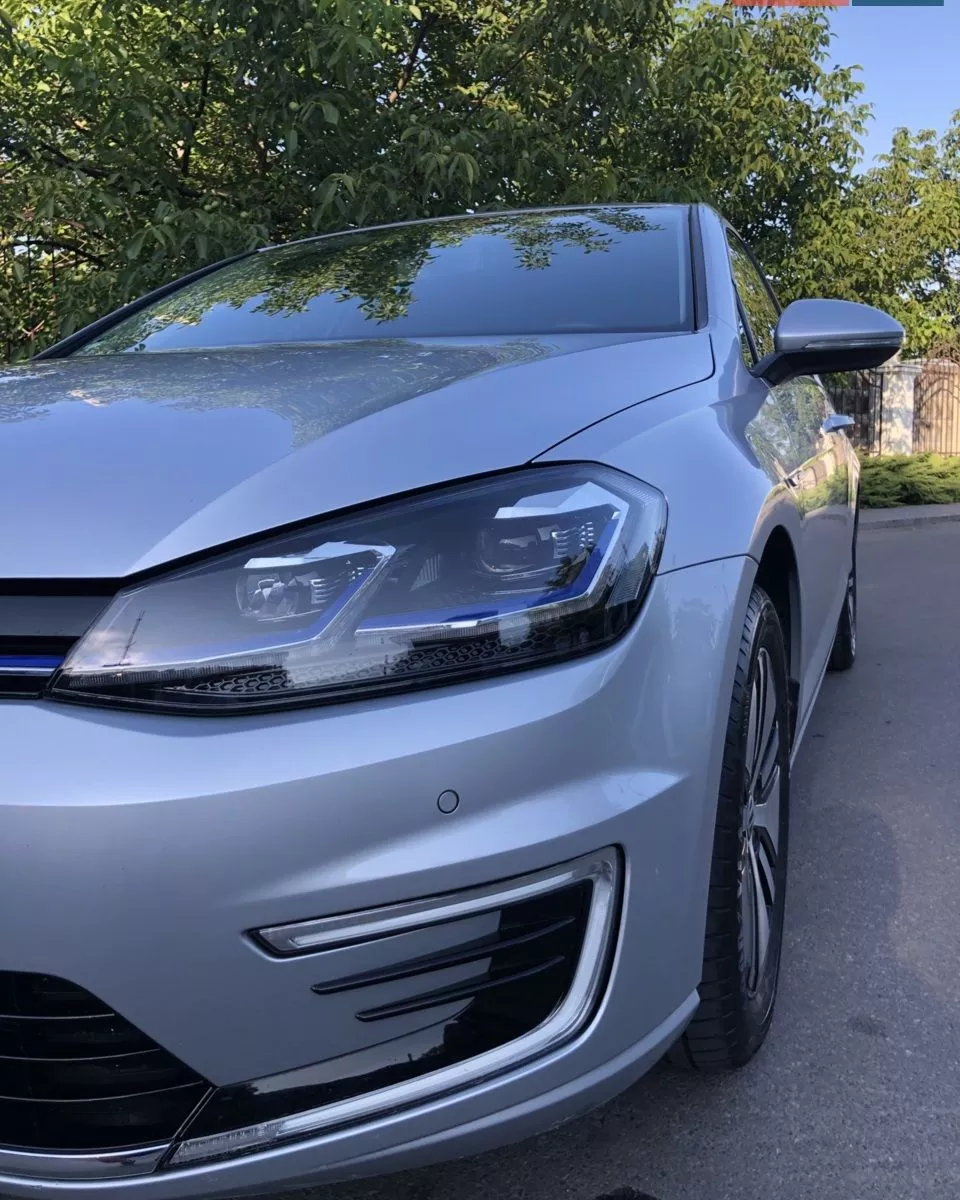 Volkswagen e-Golf  35.8 kWh 2019201