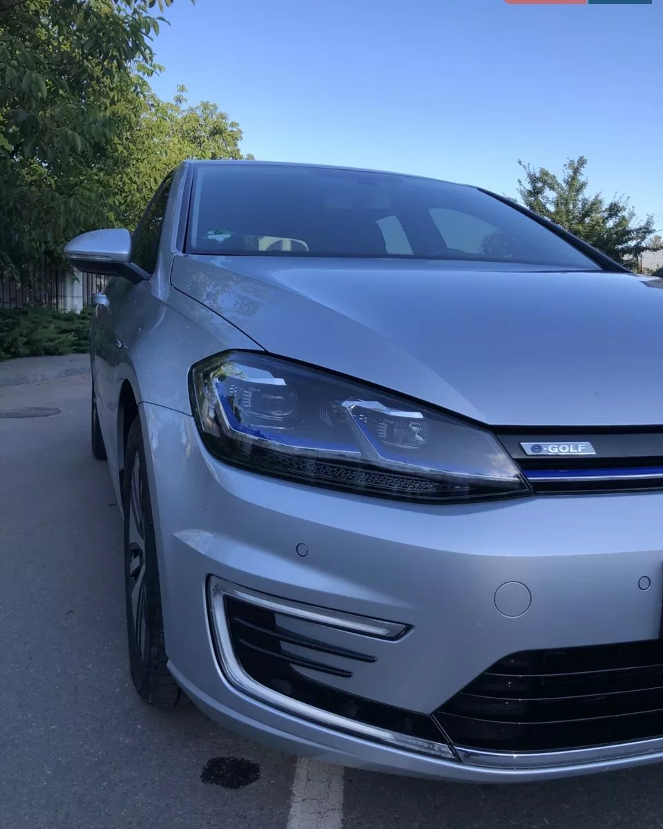 Volkswagen e-Golf  35.8 kWh 2019211