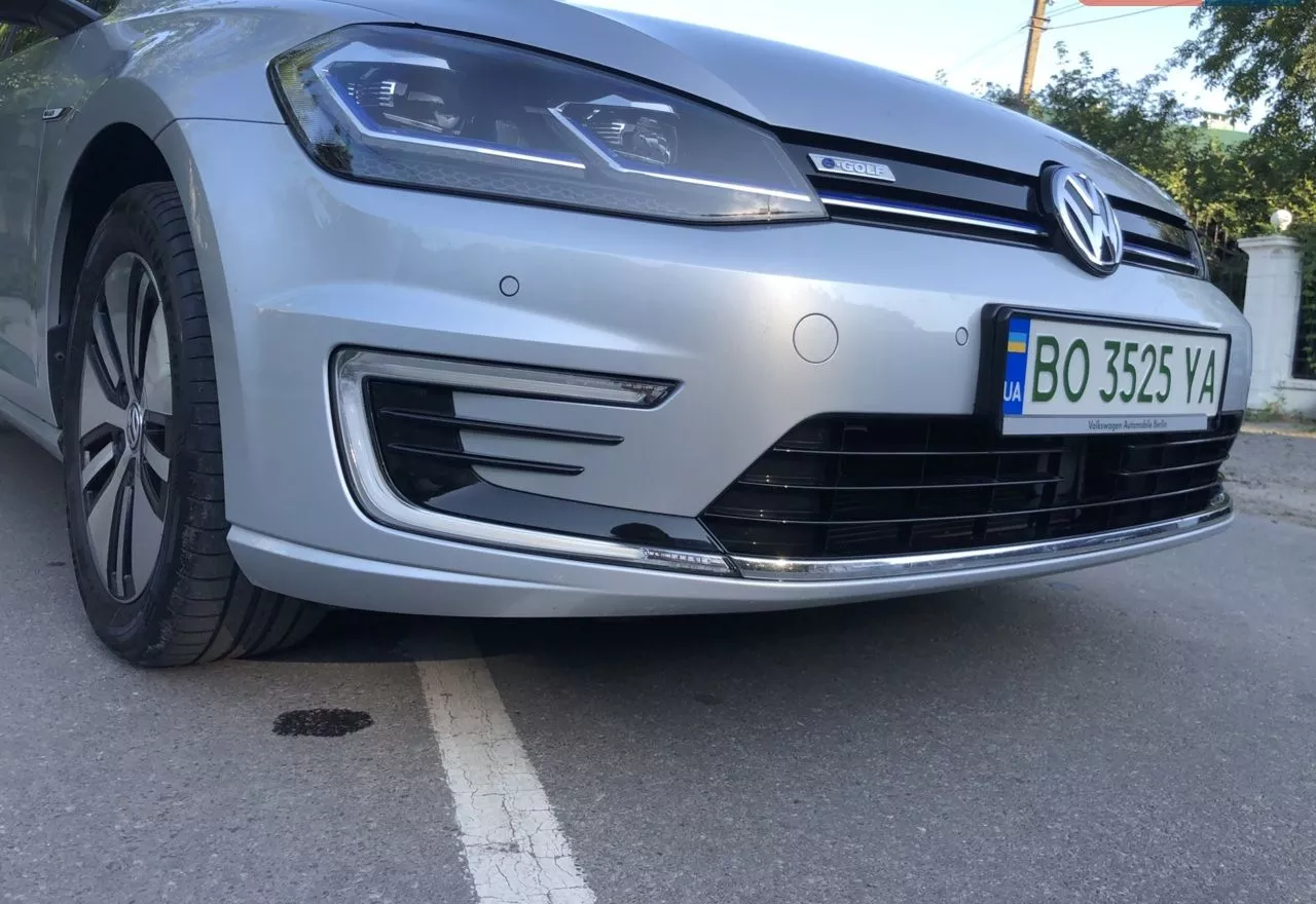 Volkswagen e-Golf  35.8 kWh 2019221