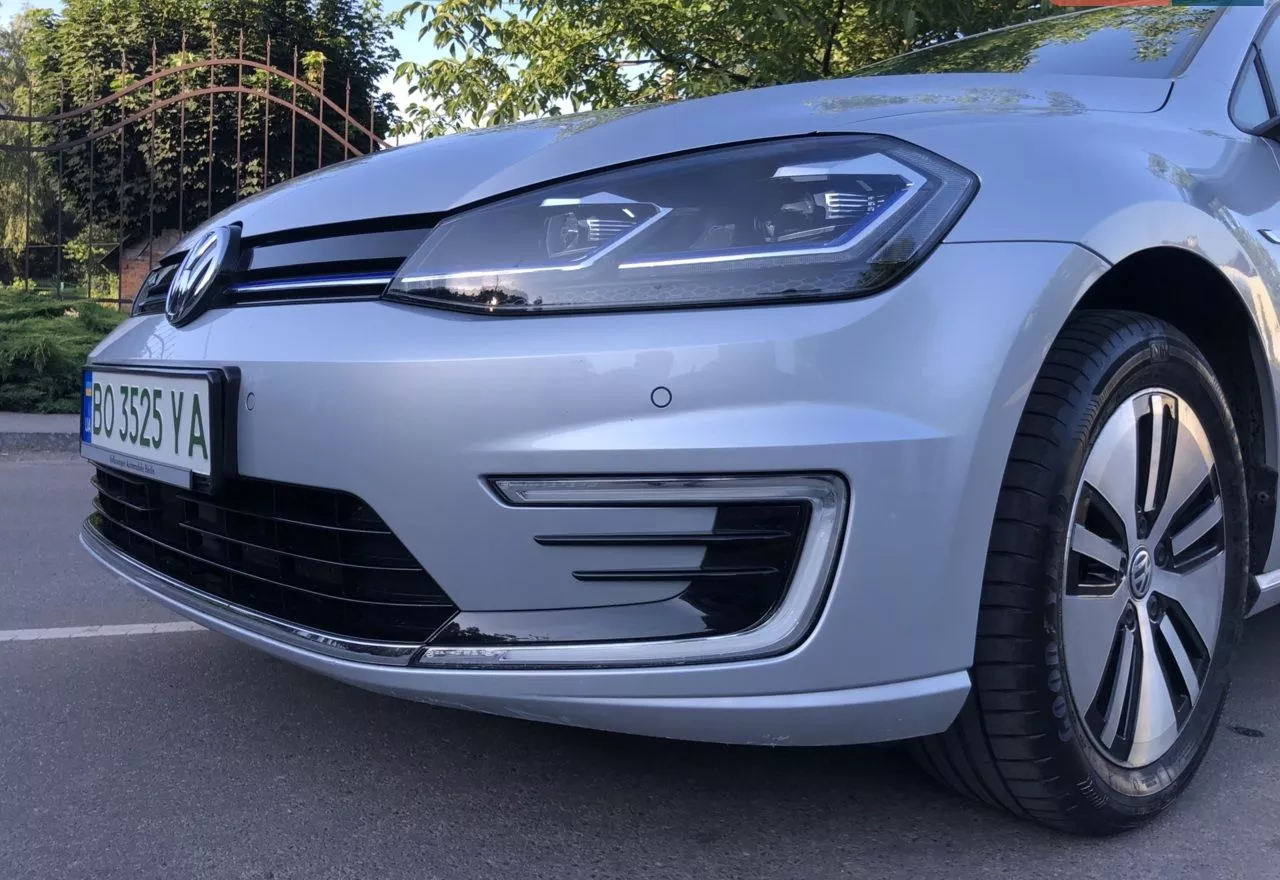 Volkswagen e-Golf  35.8 kWh 2019231