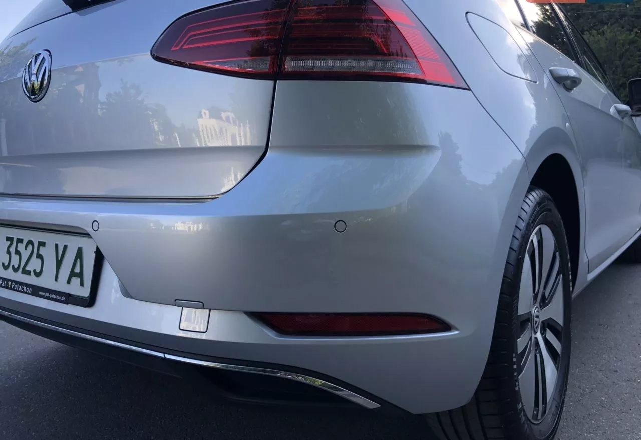 Volkswagen e-Golf  35.8 kWh 2019241