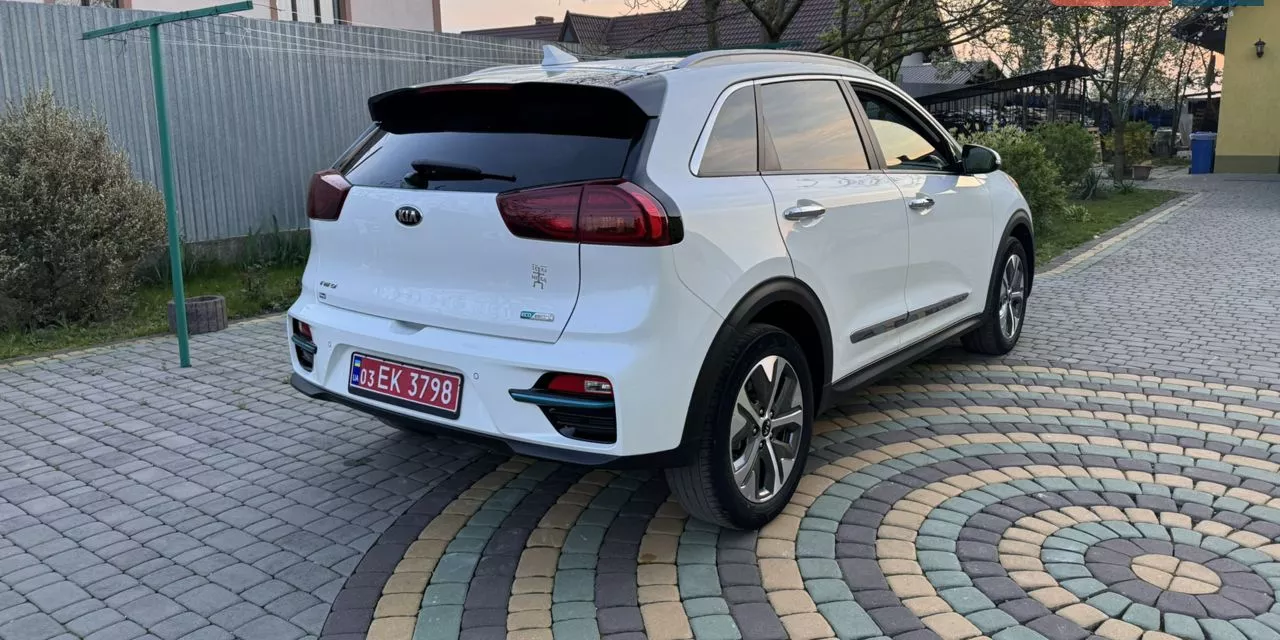 Kia Niro  64 kWh 202161