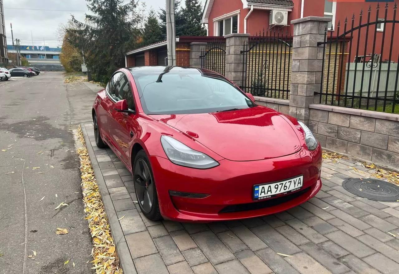 Tesla Model 3  82.5 kWh 202221