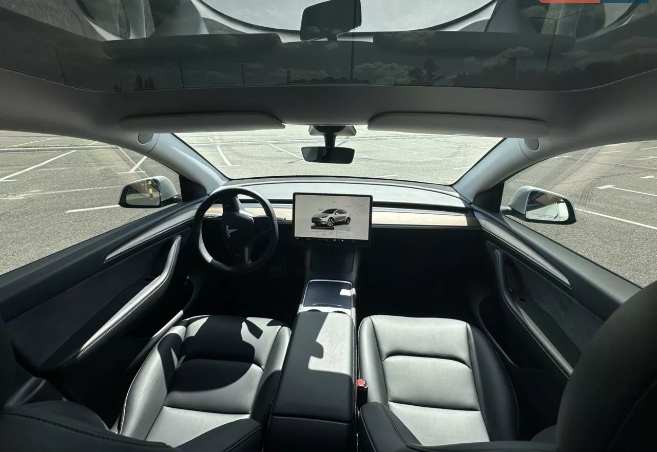 Tesla Model Y  82 kWh 2023171