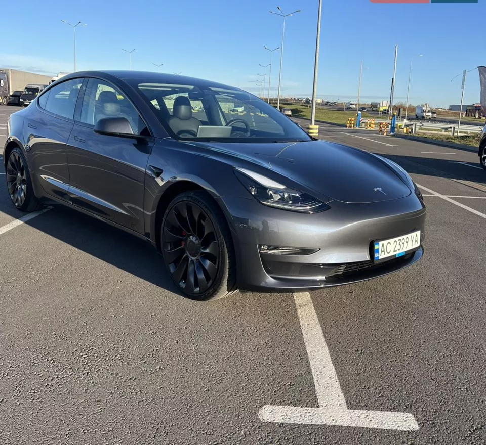 Tesla Model 3  82 kWh 202341