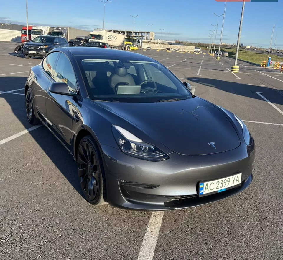 Tesla Model 3  82 kWh 202381