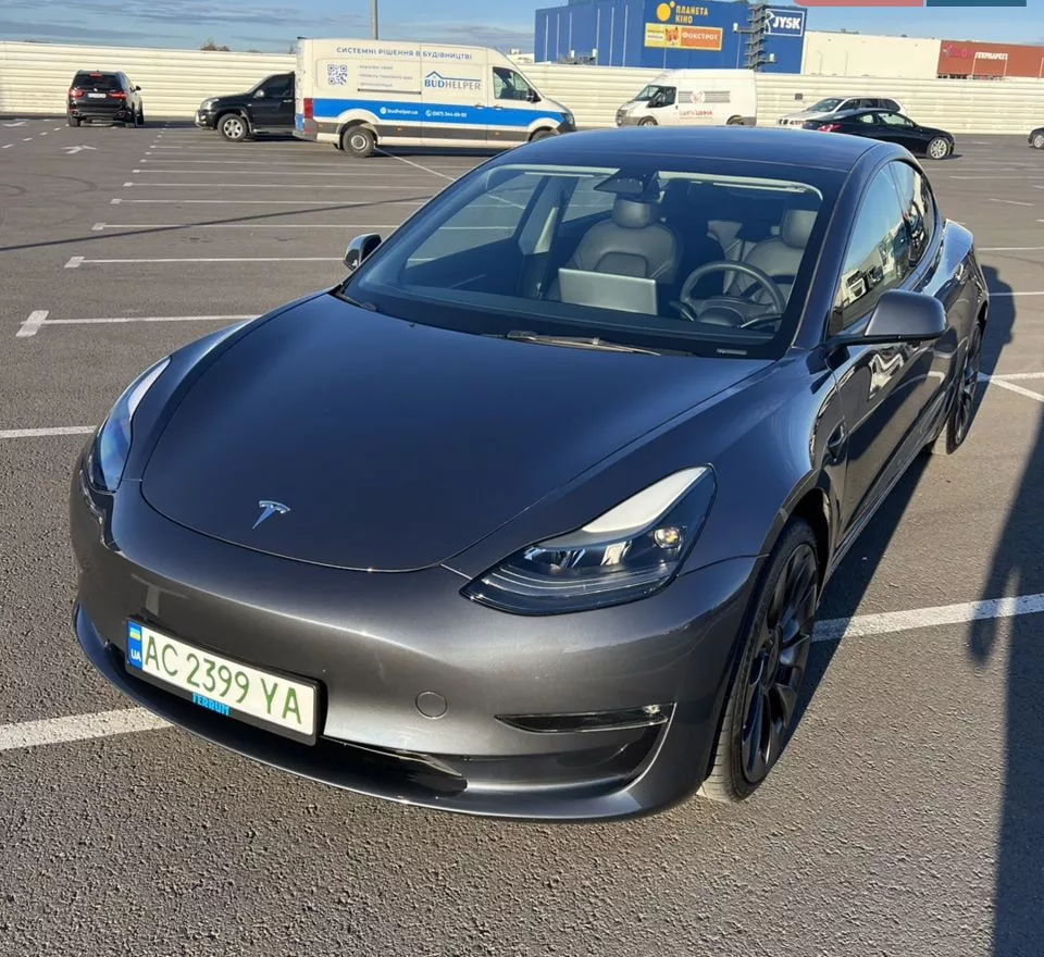 Tesla Model 3  82 kWh 202391