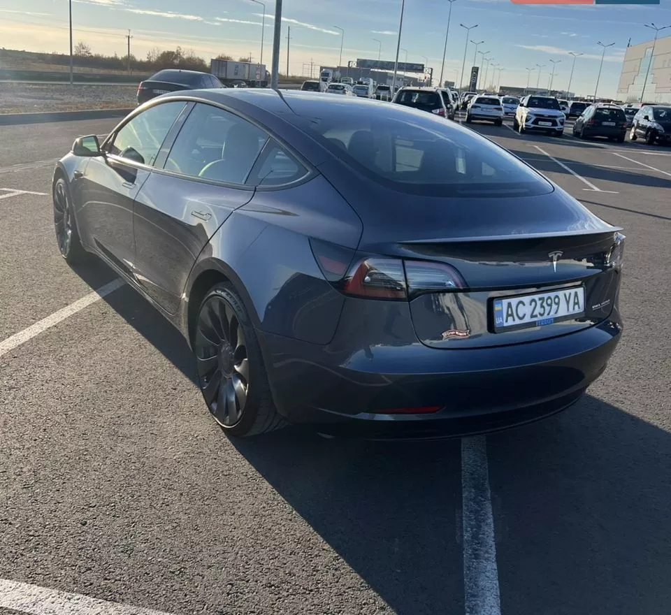 Tesla Model 3  82 kWh 2023111