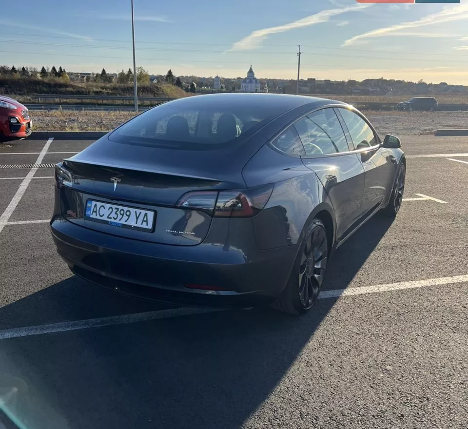 Tesla Model 3  82 kWh 2023131