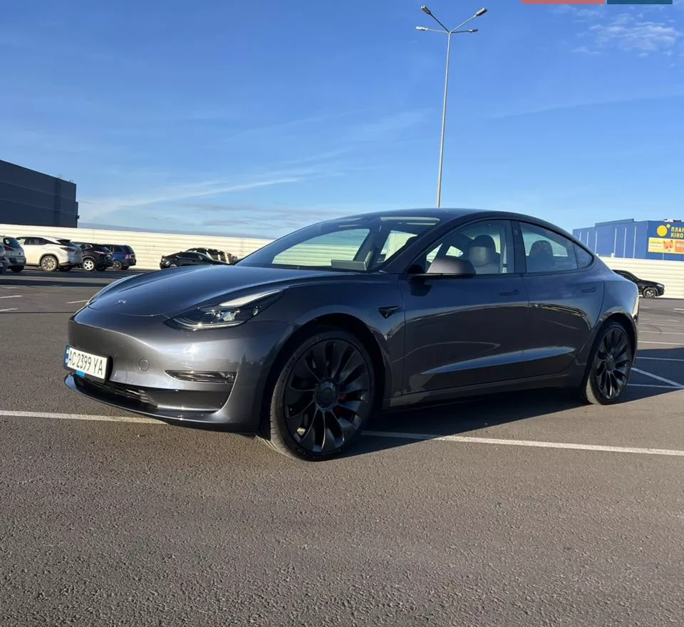 Tesla Model 3  82 kWh 2023161