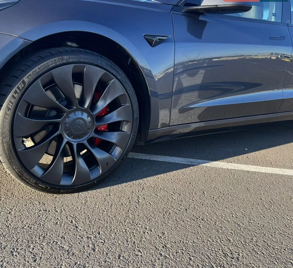 Tesla Model 3  82 kWh 2023371