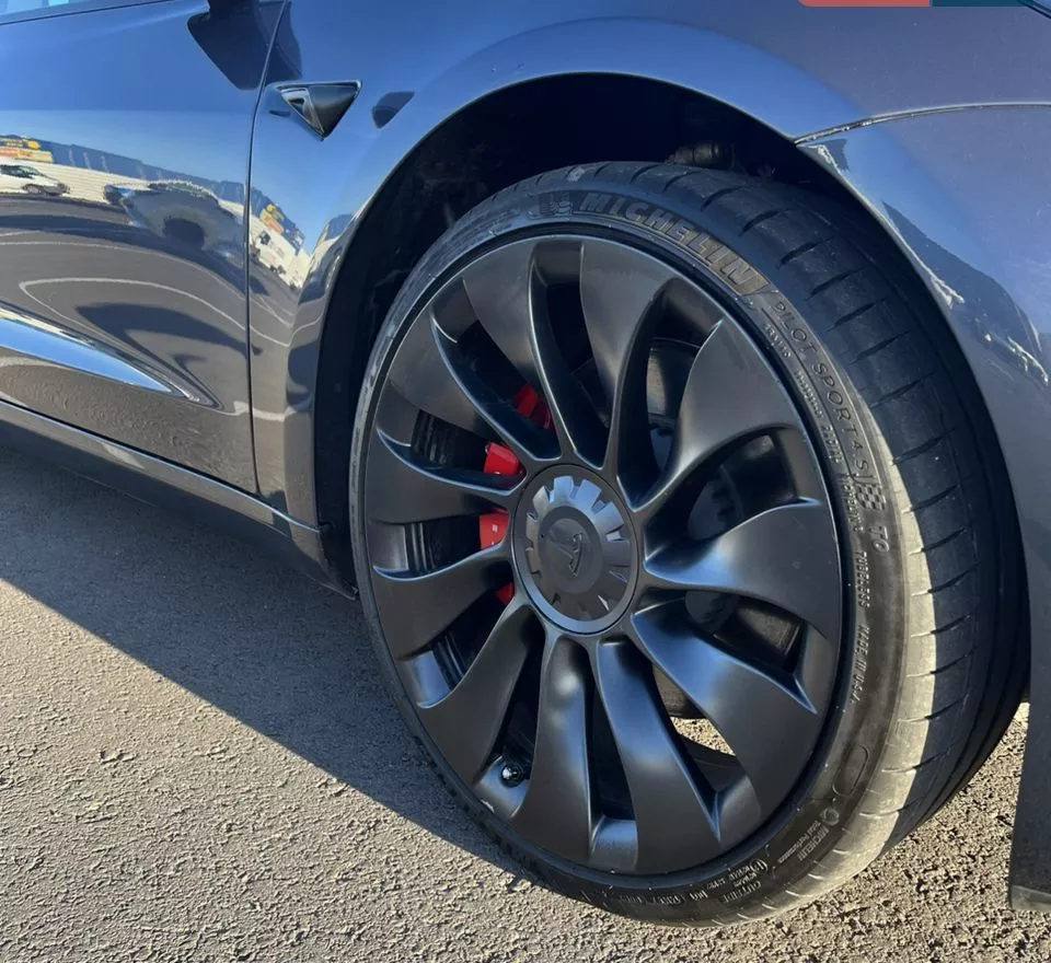 Tesla Model 3  82 kWh 2023391