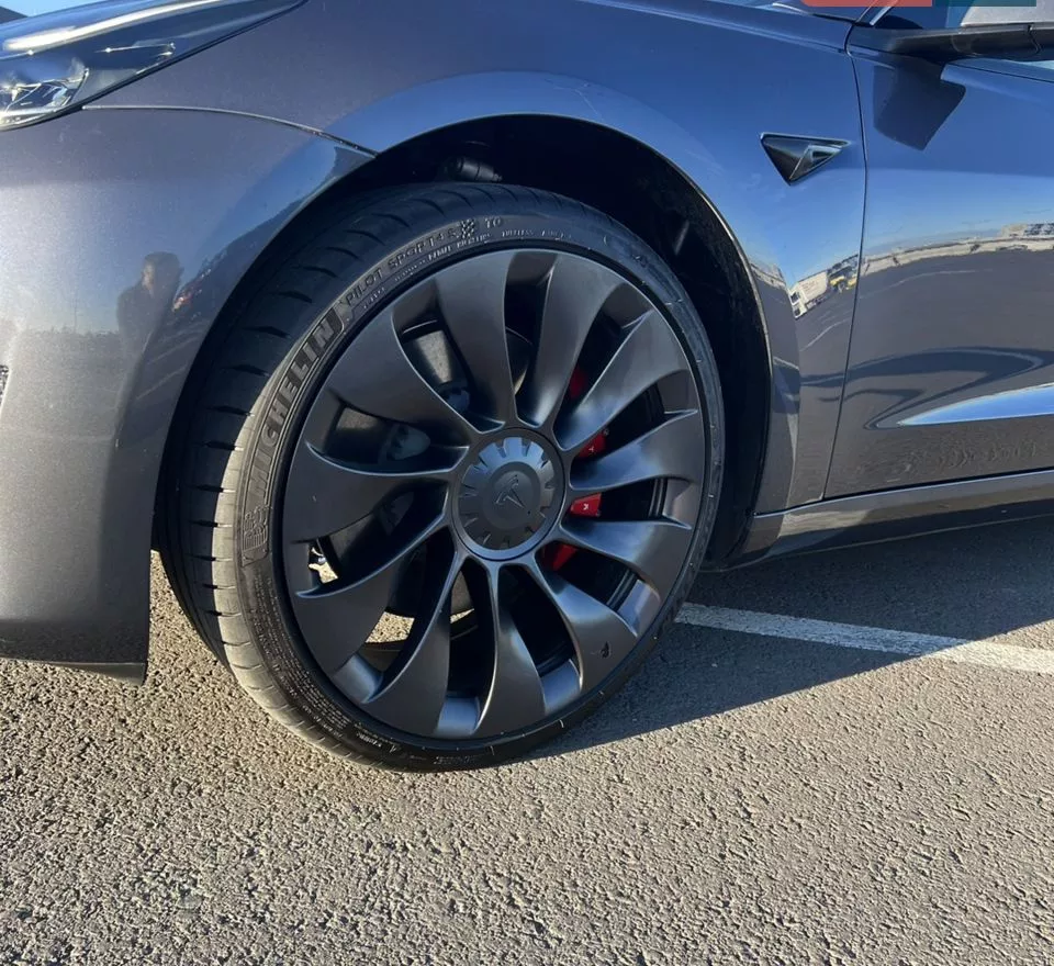 Tesla Model 3  82 kWh 2023441