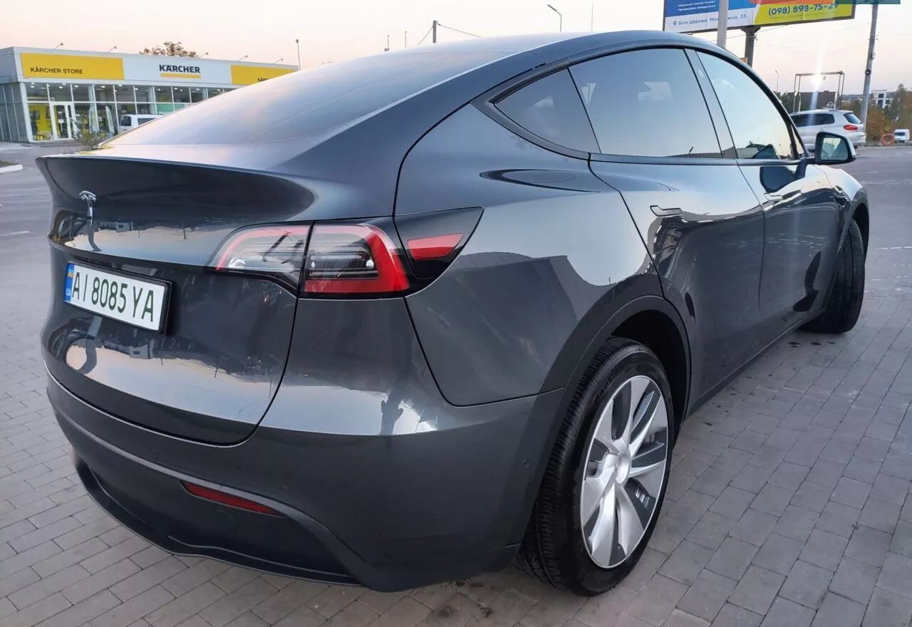 Tesla Model Y  82 kWh 202271