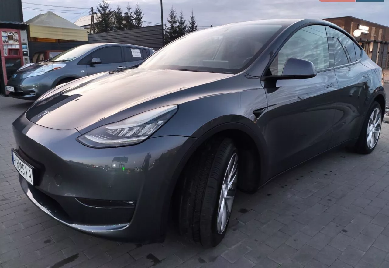 Tesla Model Y  82 kWh 2022171