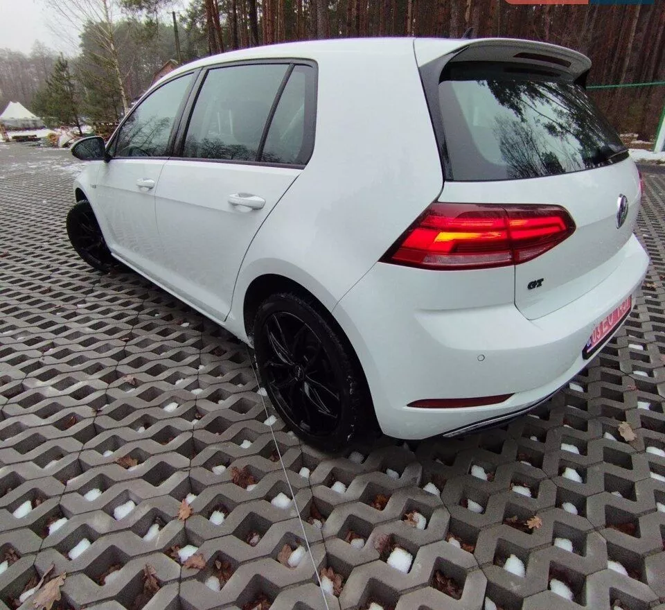 Volkswagen e-Golf  35.8 kWh 202031