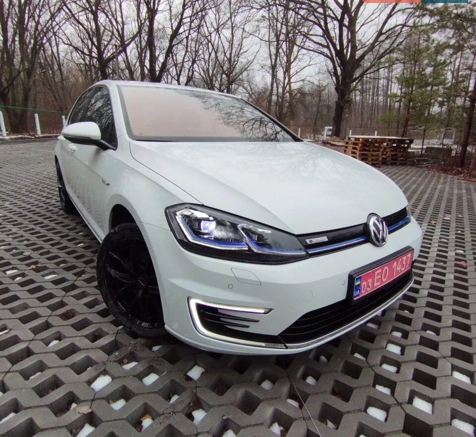 Volkswagen e-Golf  35.8 kWh 2020151