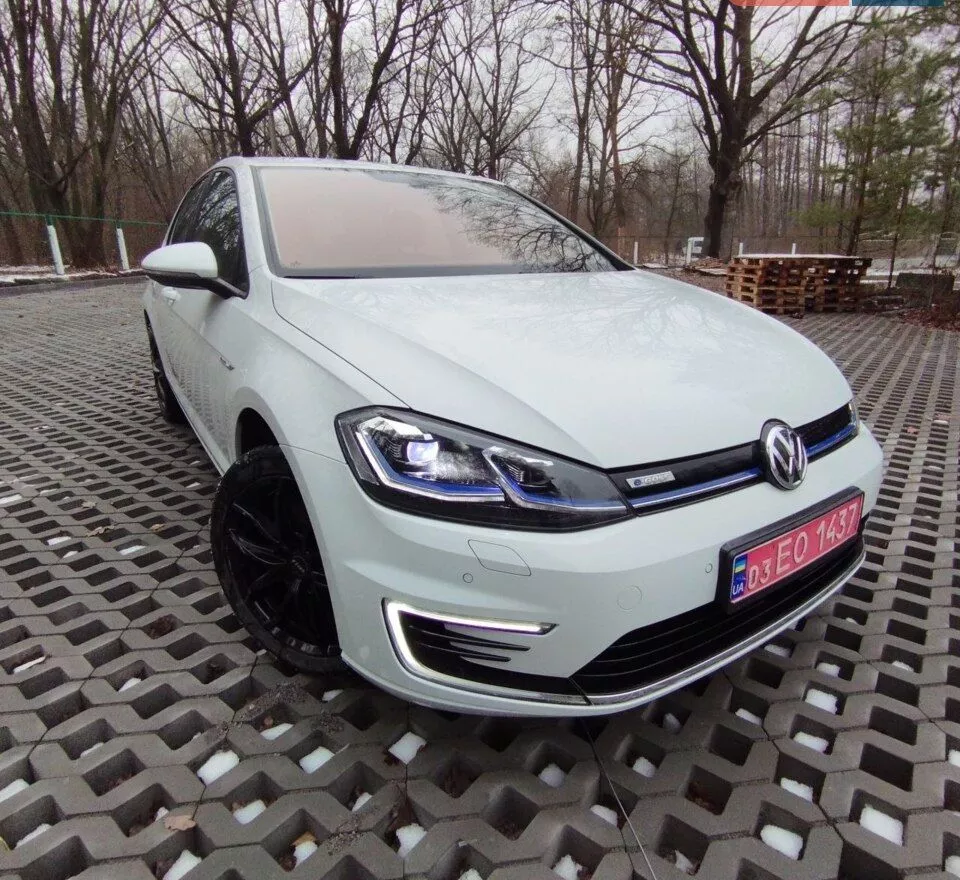 Volkswagen e-Golf  35.8 kWh 2020161