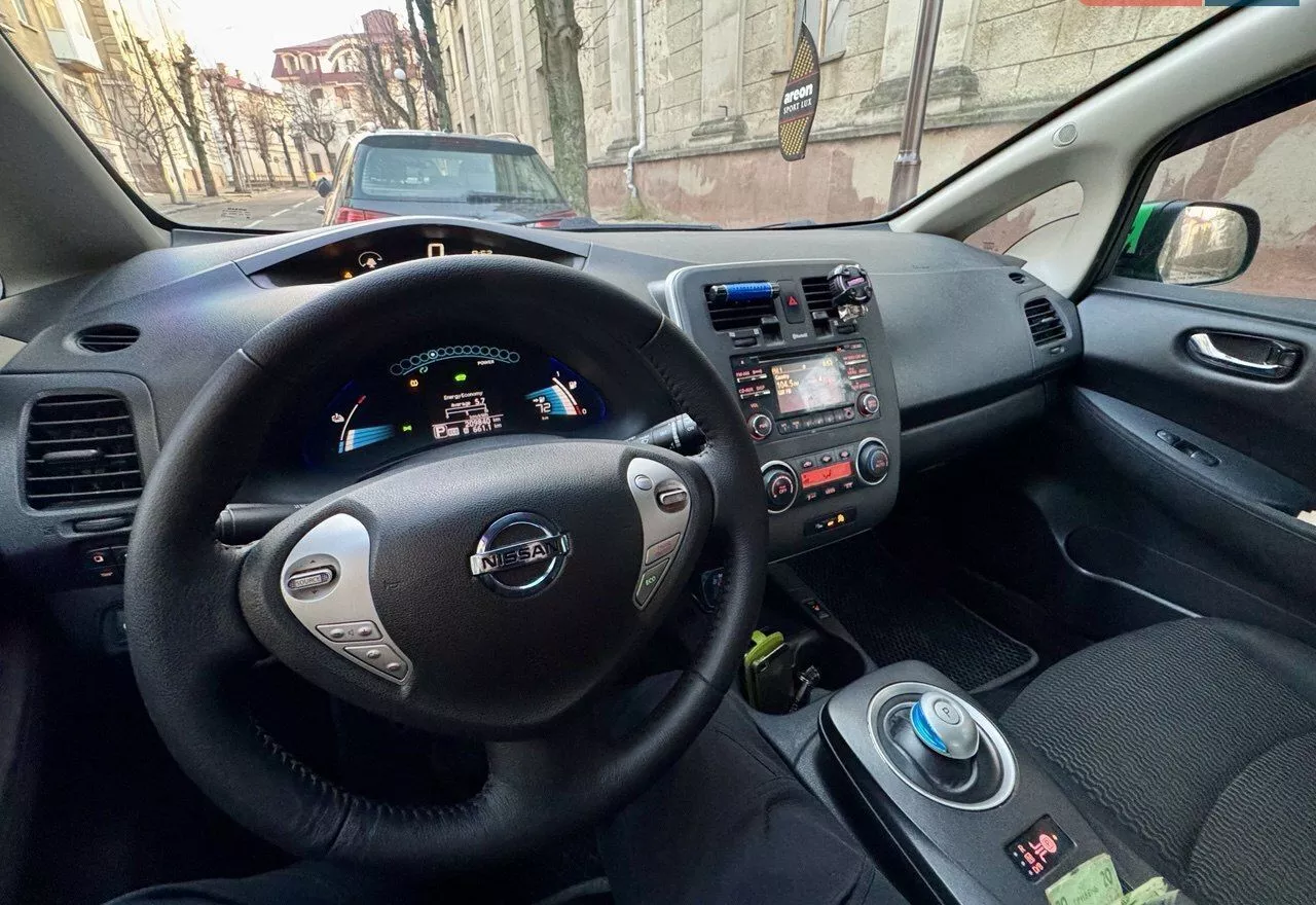 Nissan Leaf  24 kWh 201581