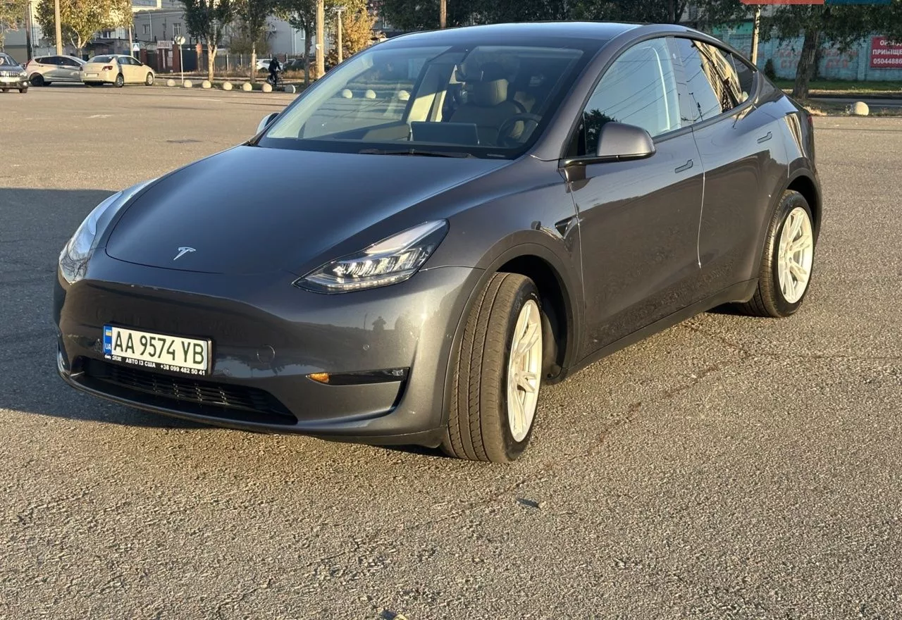 Tesla Model Y  75 kWh 202111