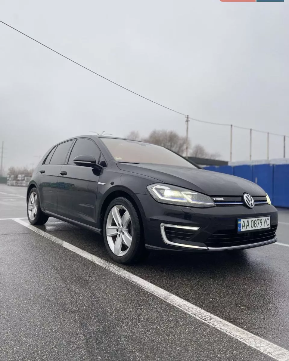 Volkswagen e-Golf  35.8 kWh 201961