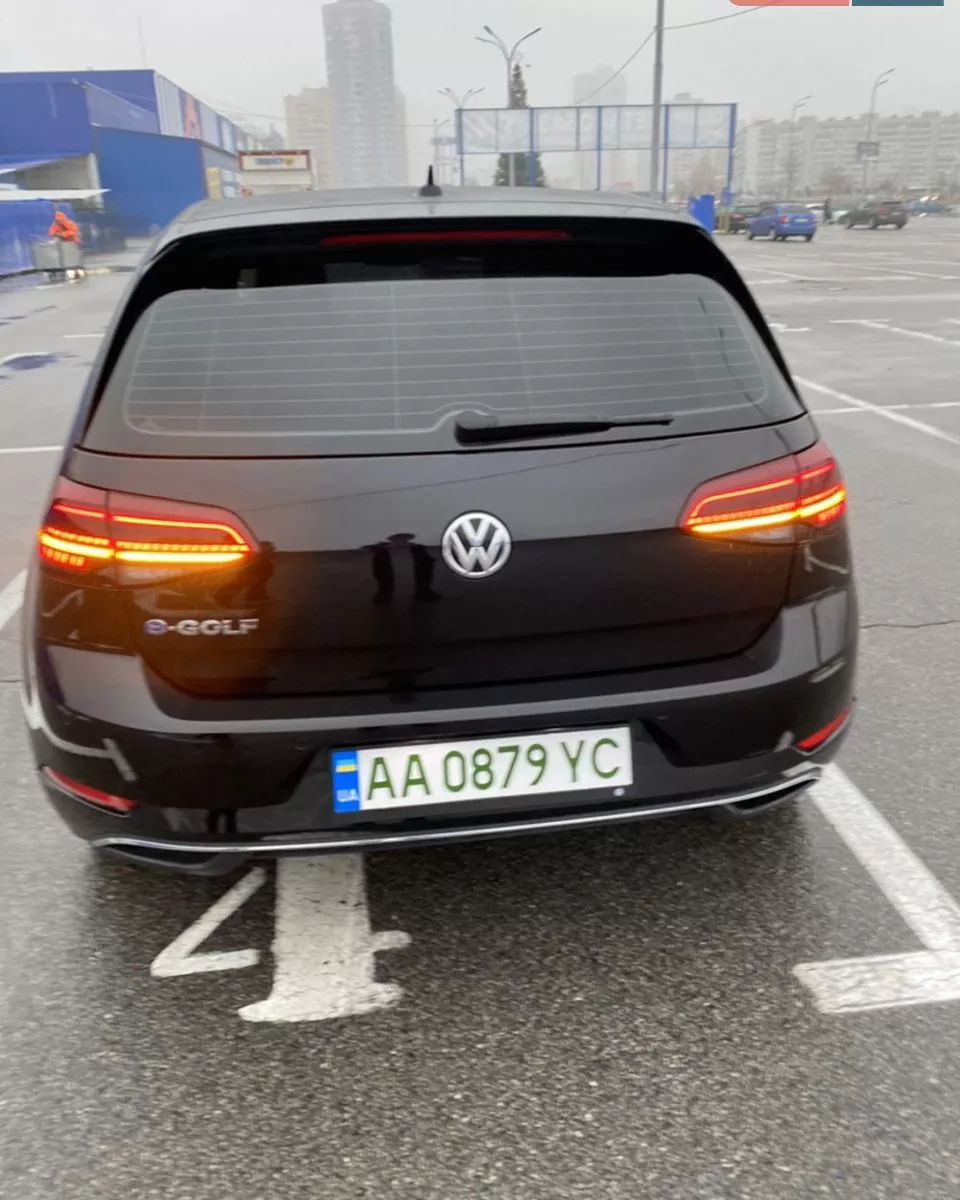 Volkswagen e-Golf  35.8 kWh 2019131