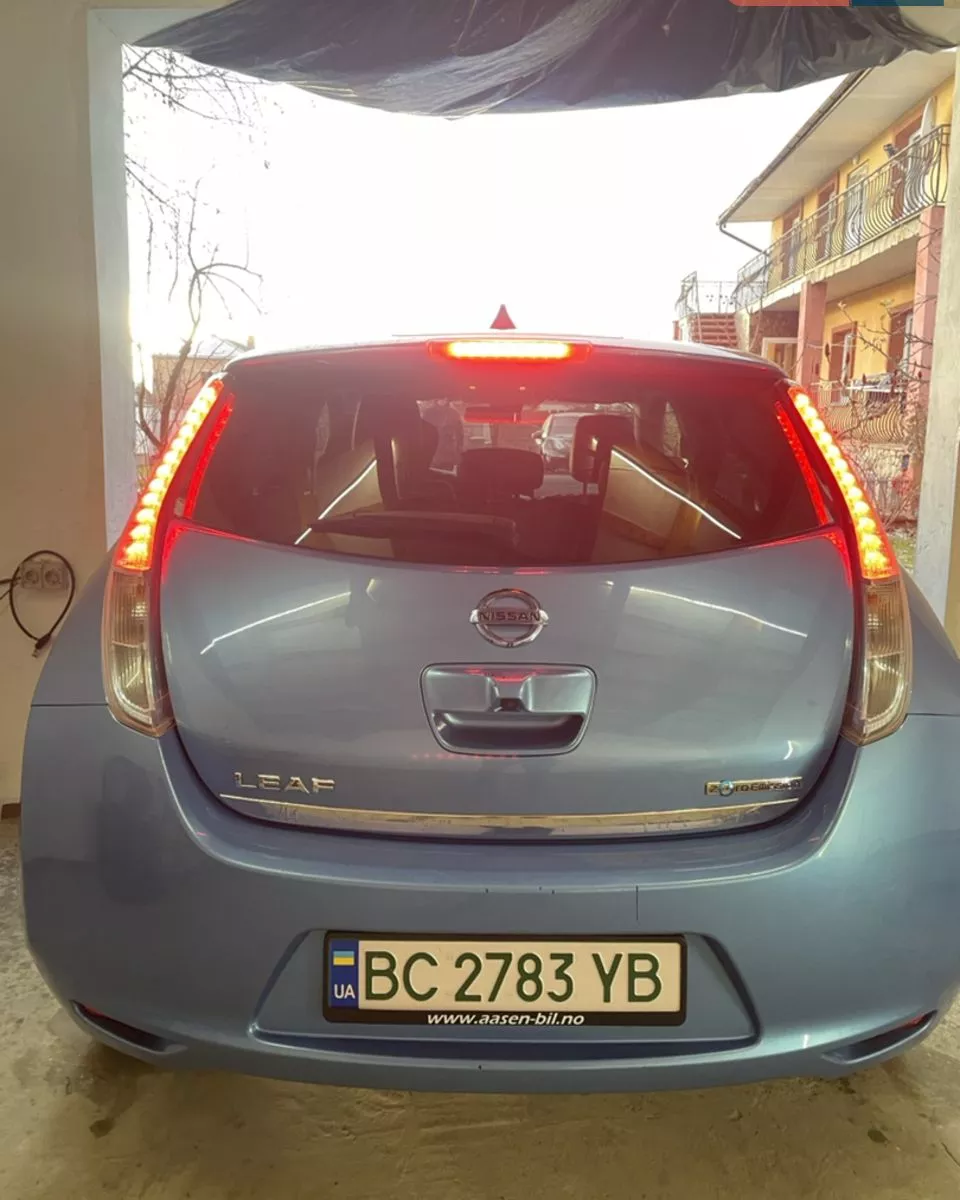 Nissan Leaf  24 kWh 2013111