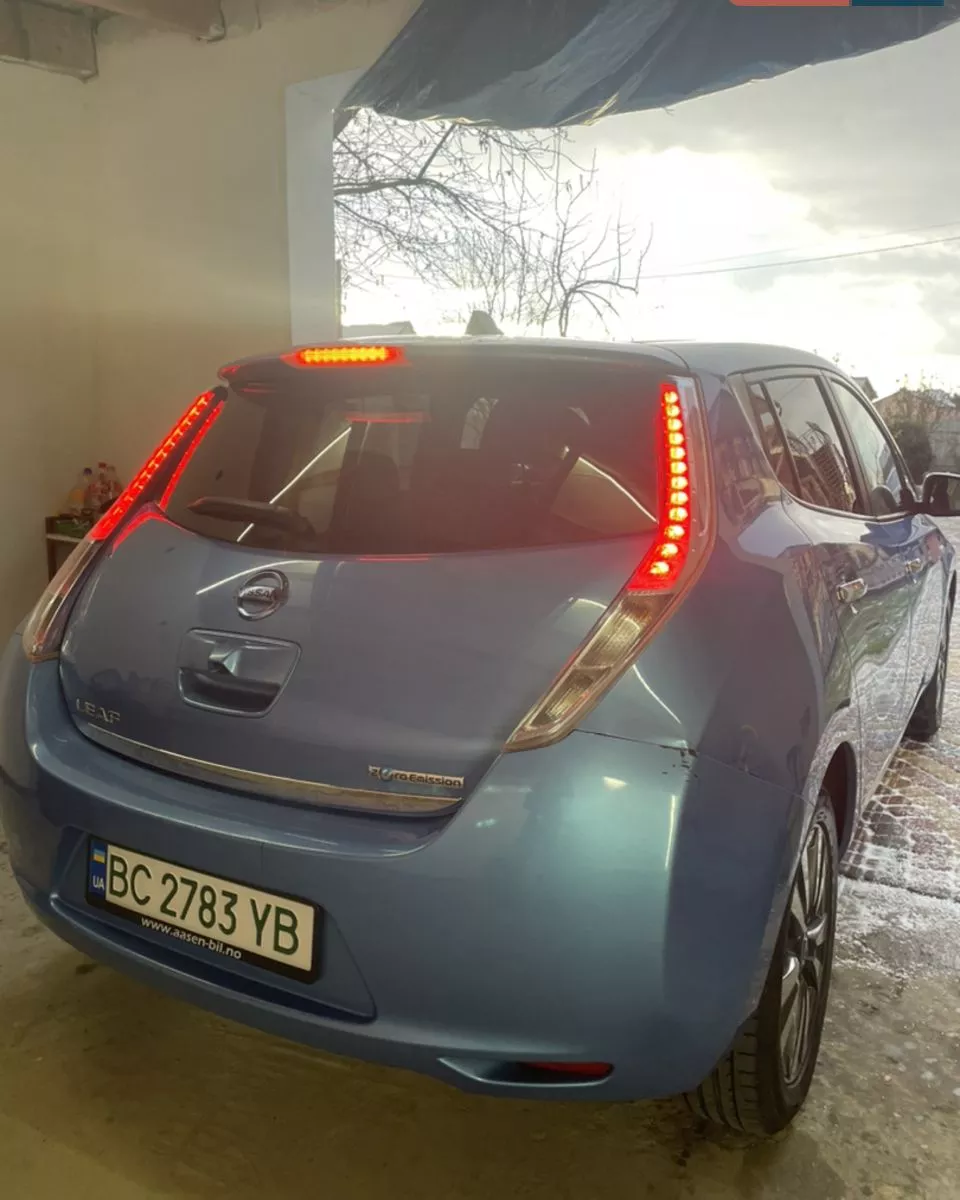 Nissan Leaf  24 kWh 2013121