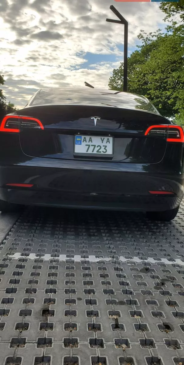 Tesla Model 3  60 kWh 2019101