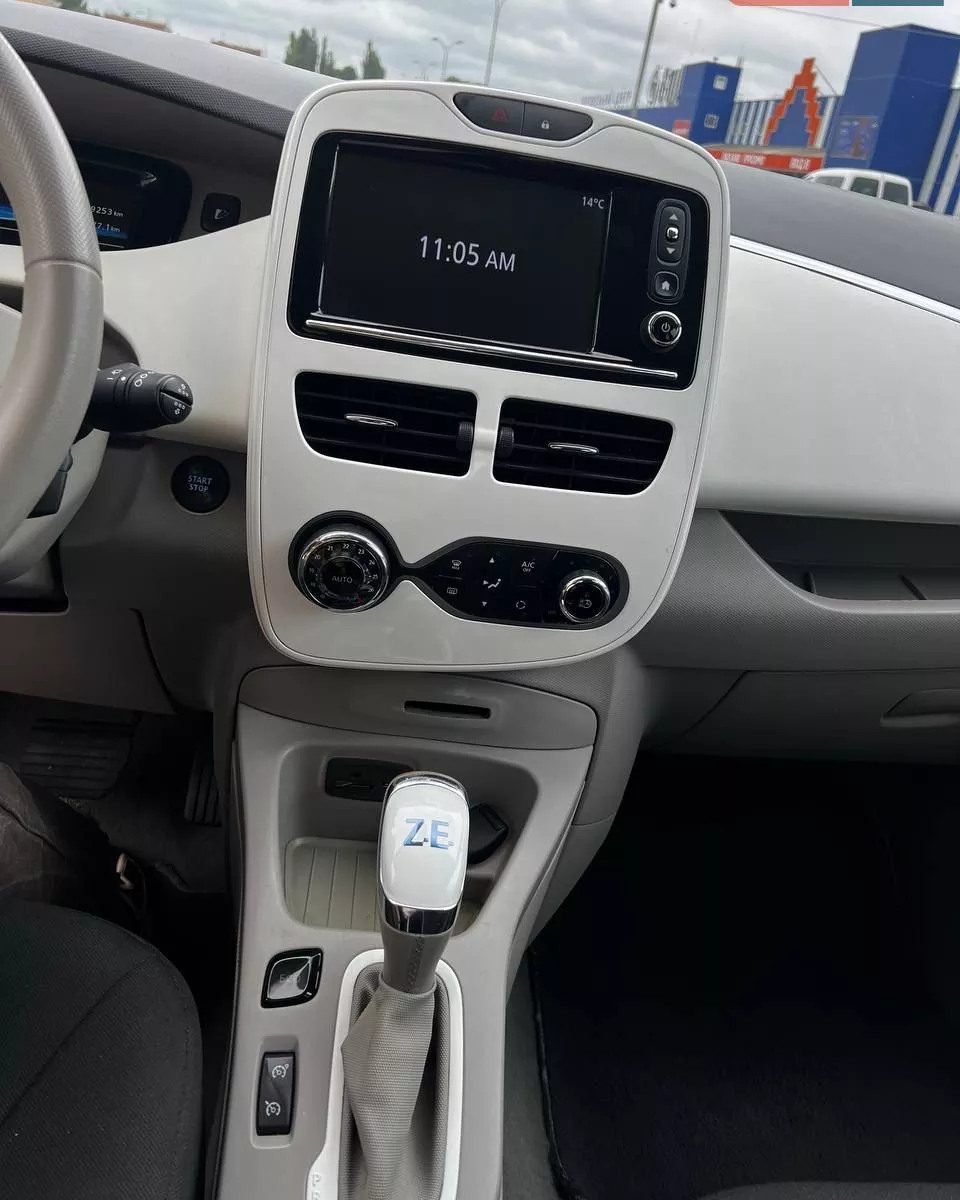 Renault ZOE  23 kWh 2015191