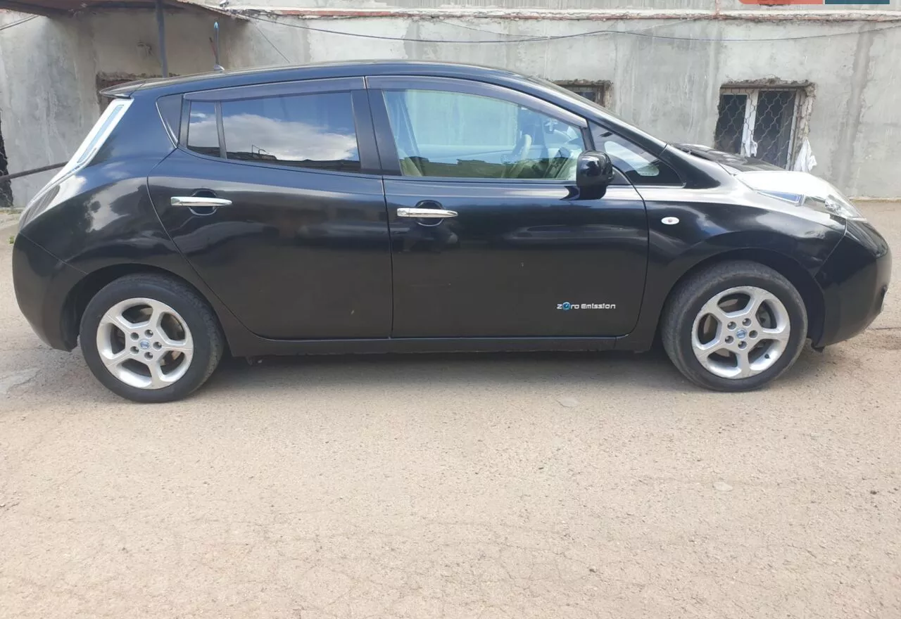 Nissan Leaf  24 kWh 201141