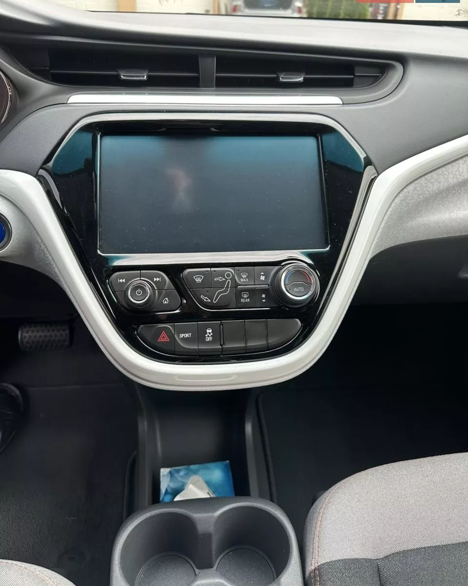 Chevrolet Bolt EV  60 kWh 2017181