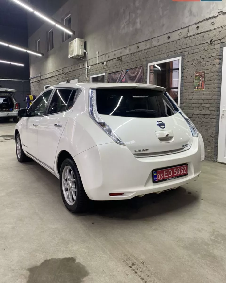 Nissan Leaf  24 kWh 201341