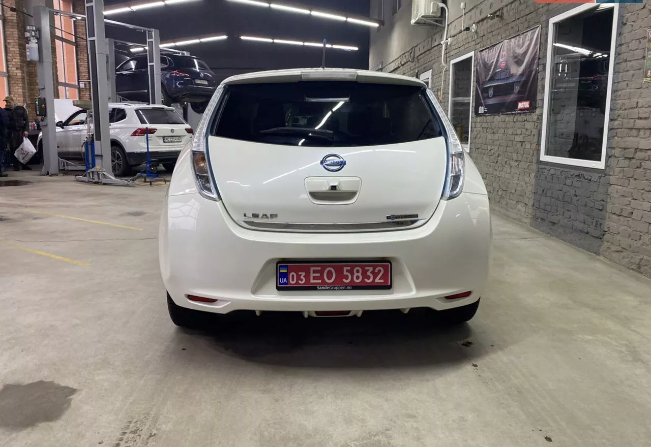 Nissan Leaf  24 kWh 201351