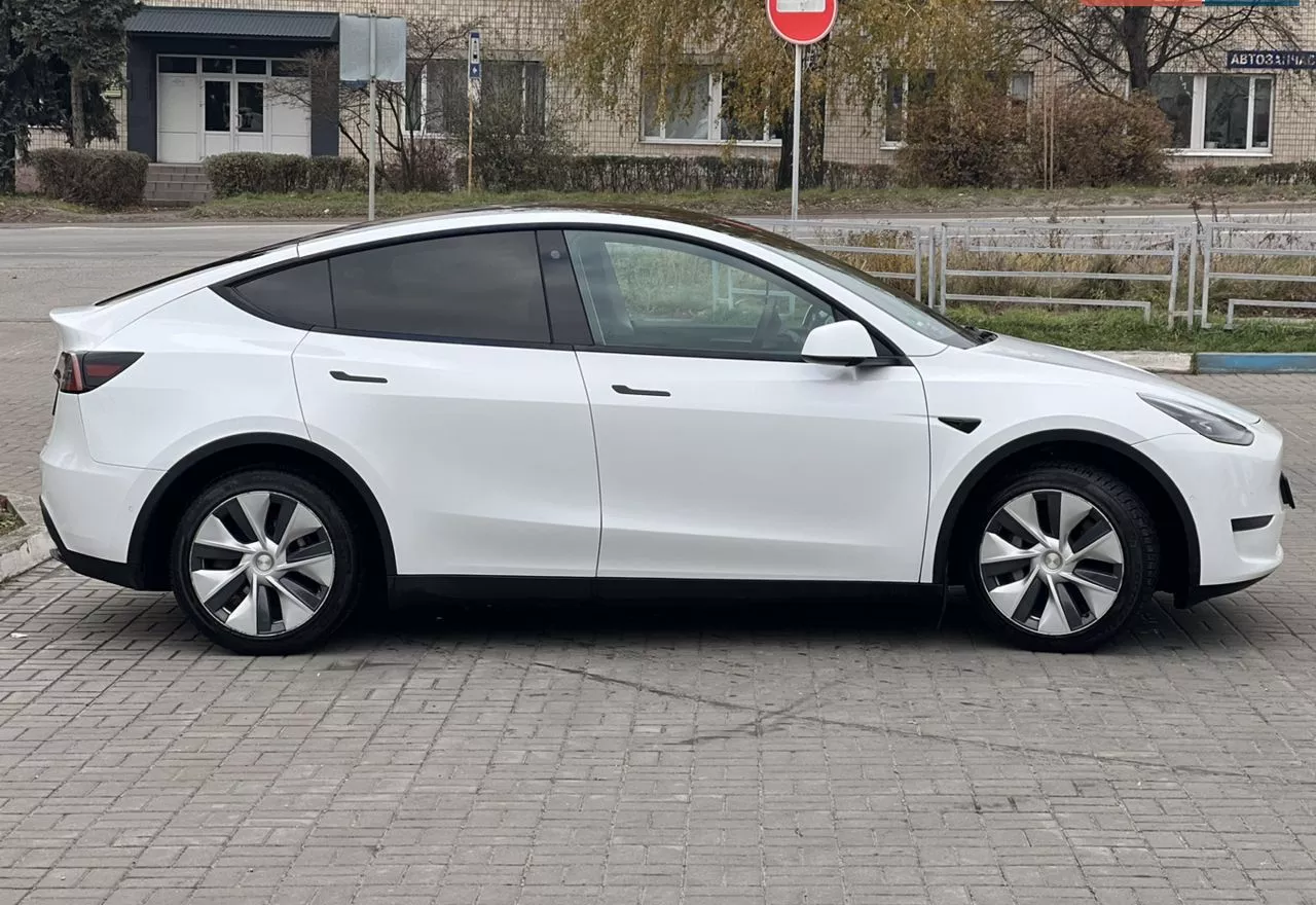 Tesla Model Y  82 kWh 202251