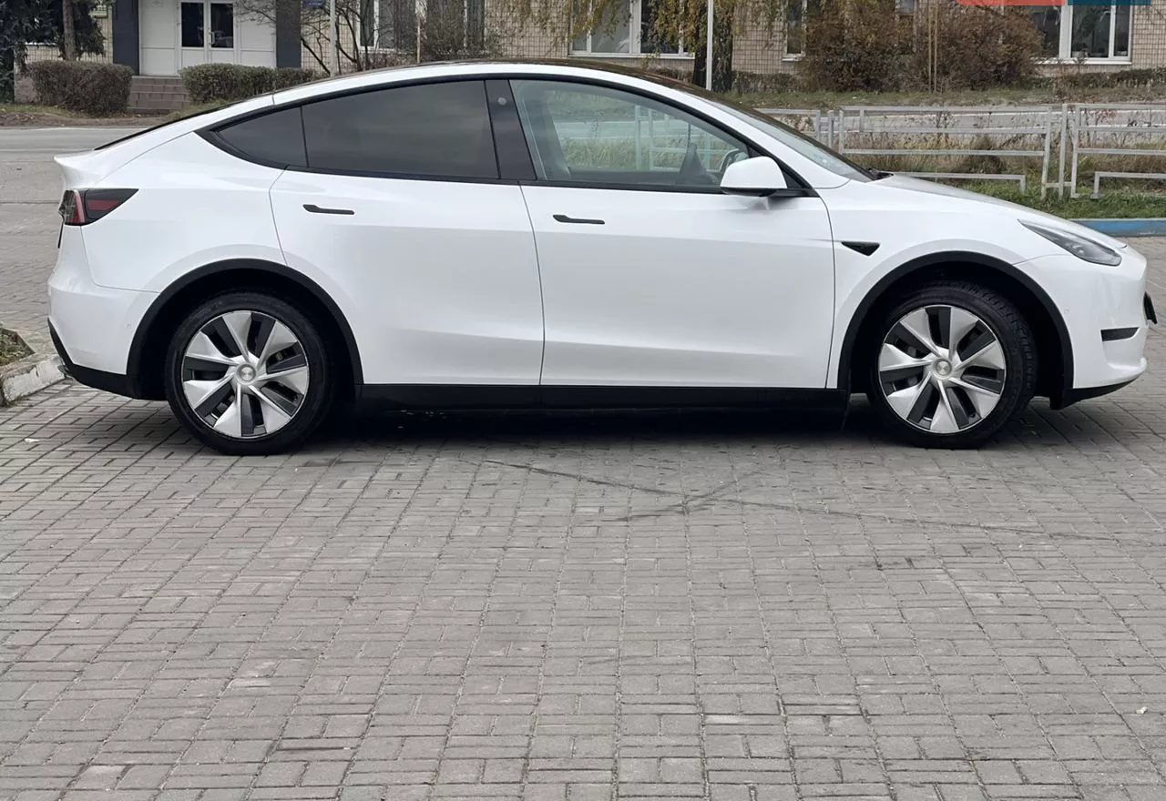 Tesla Model Y  82 kWh 202261