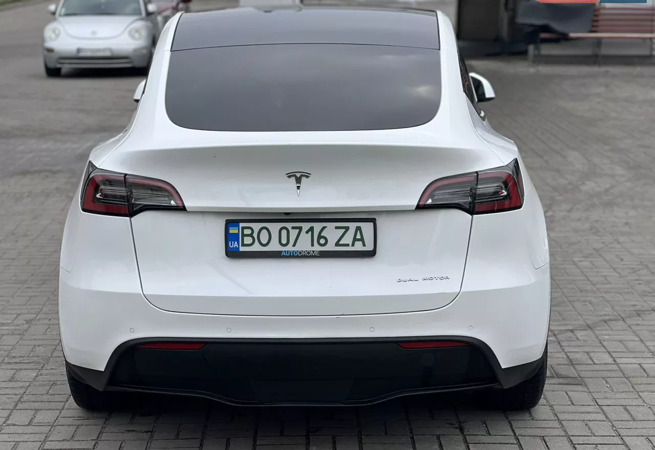 Tesla Model Y  82 kWh 202281