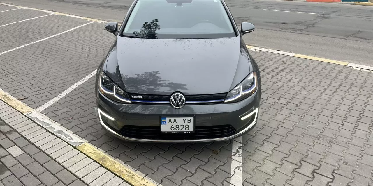 Volkswagen e-Golf 