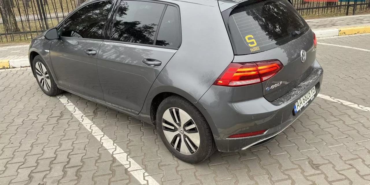 Volkswagen e-Golf  35.8 kWh 201761