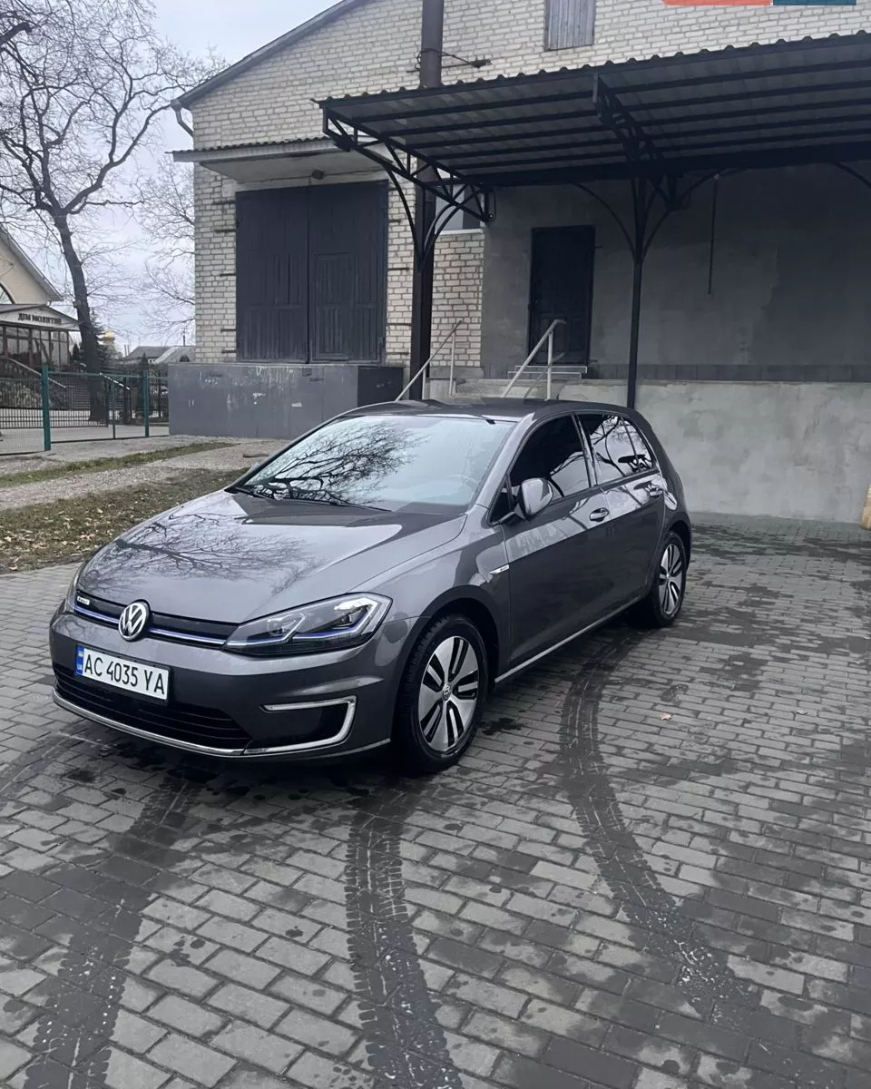 Volkswagen e-Golf 