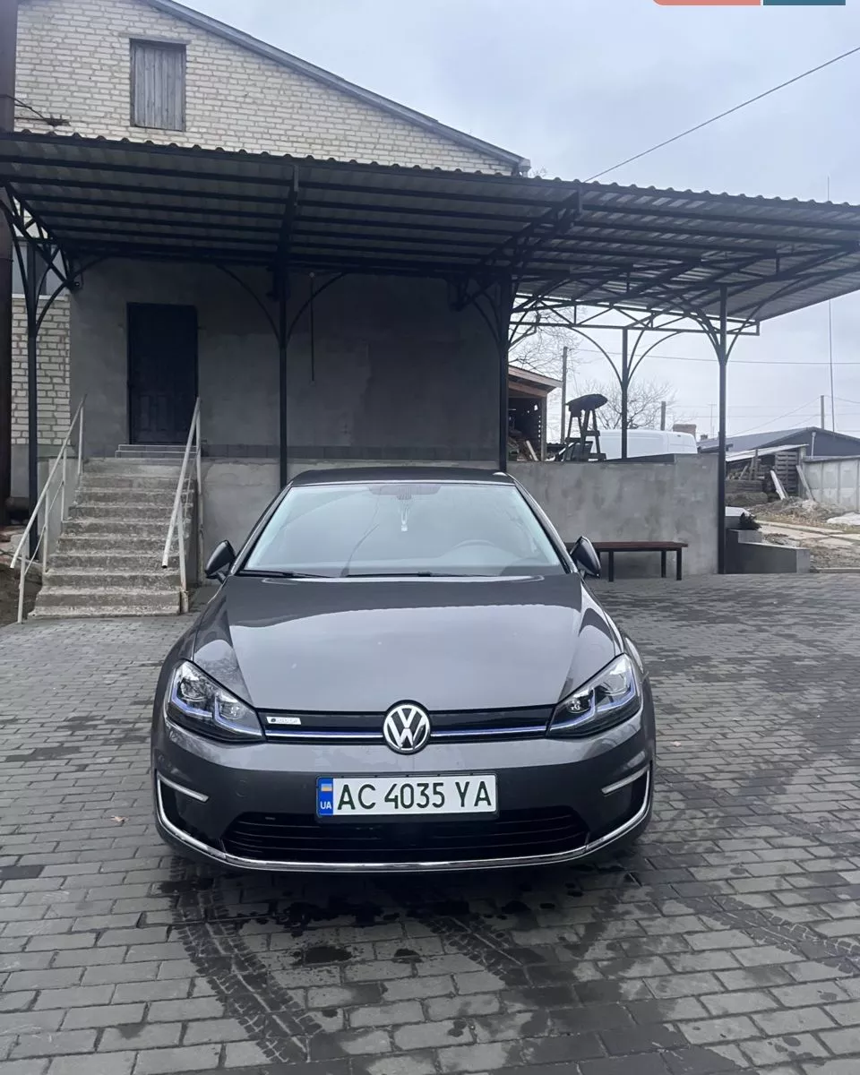 Volkswagen e-Golf  35.8 kWh 201721