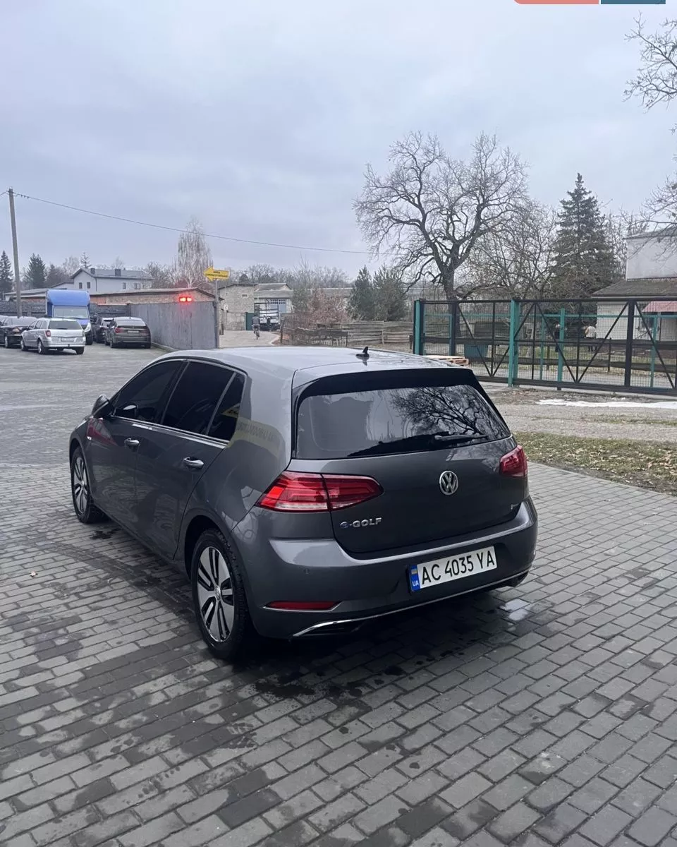 Volkswagen e-Golf  35.8 kWh 201751