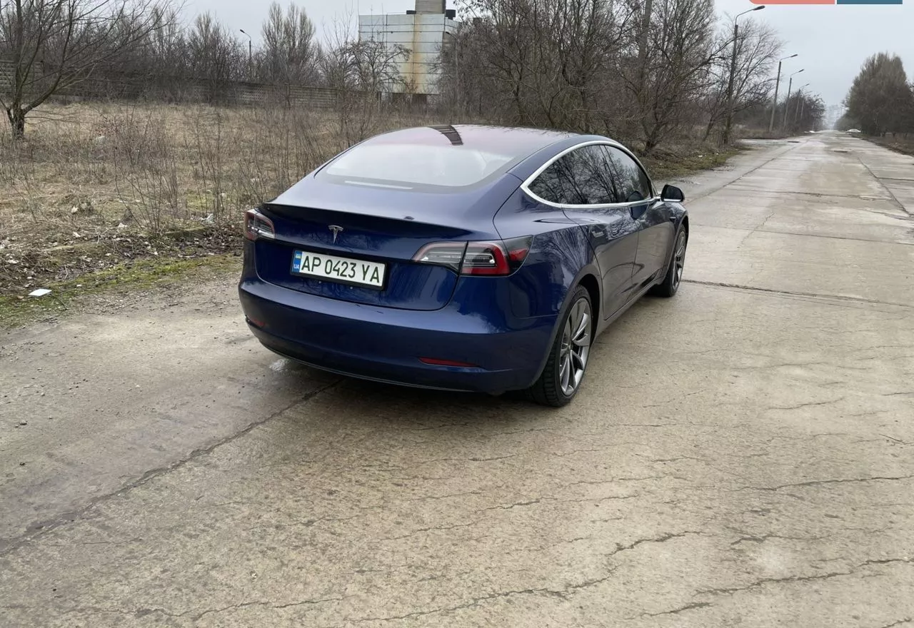 Tesla Model 3  75 kWh 2018121