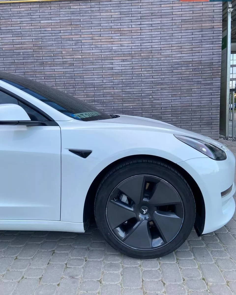 Tesla Model 3  54 kWh 202131