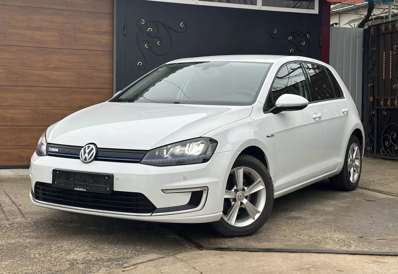 Volkswagen e-Golf  24 kWh 201421