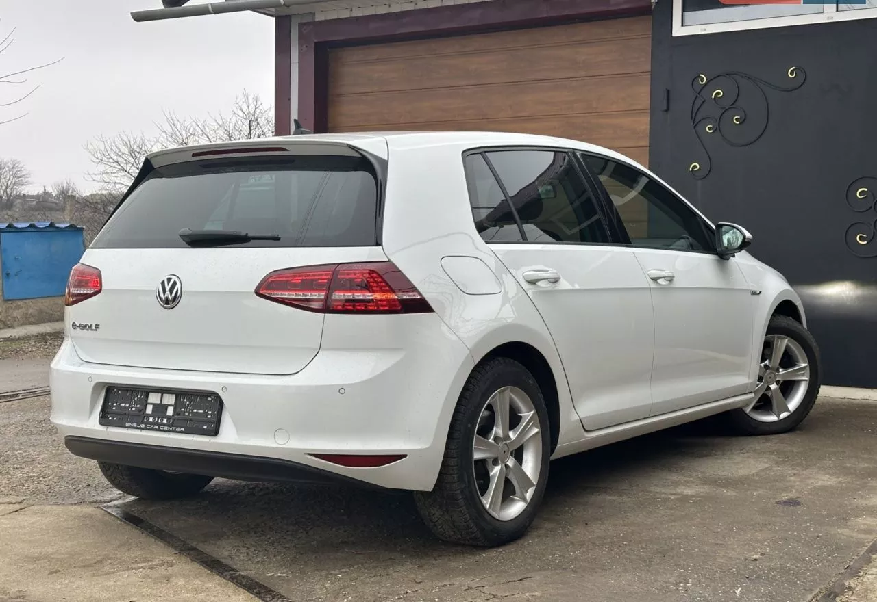 Volkswagen e-Golf  24 kWh 201471