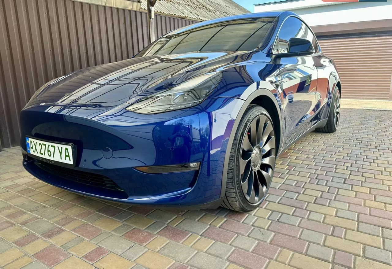 Tesla Model Y  82 kWh 2022131