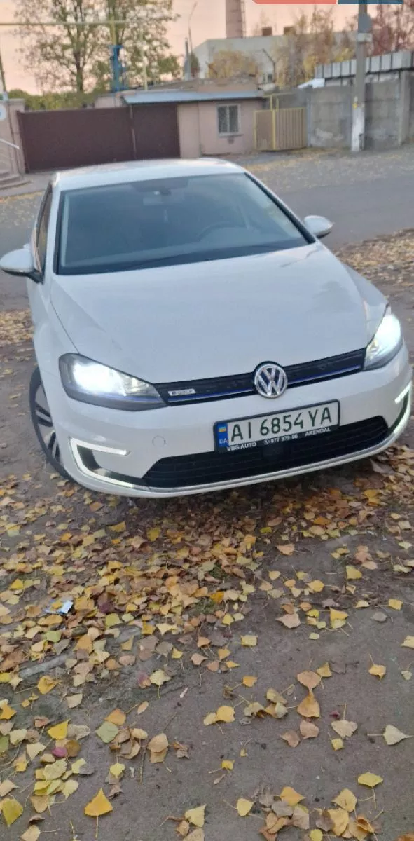 Volkswagen e-Golf  24 kWh 2014161