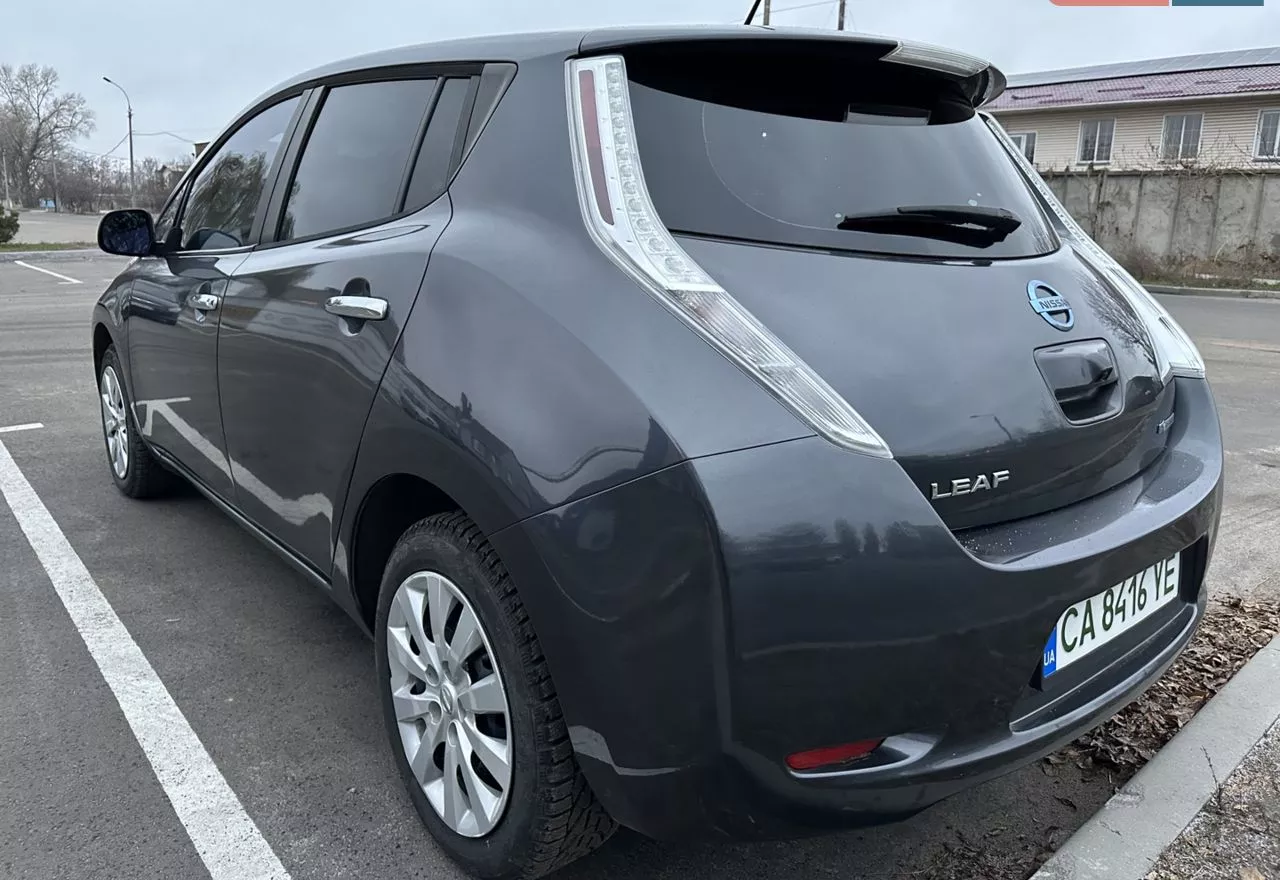 Nissan Leaf  23 kWh 201331